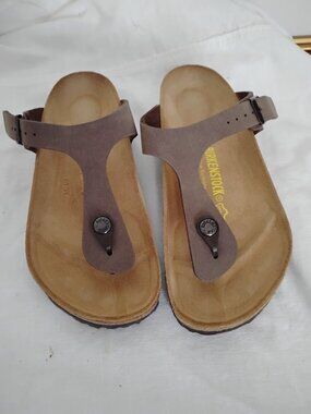 Birkenstock Gizeh size 38 beige brown (8 American sizes)